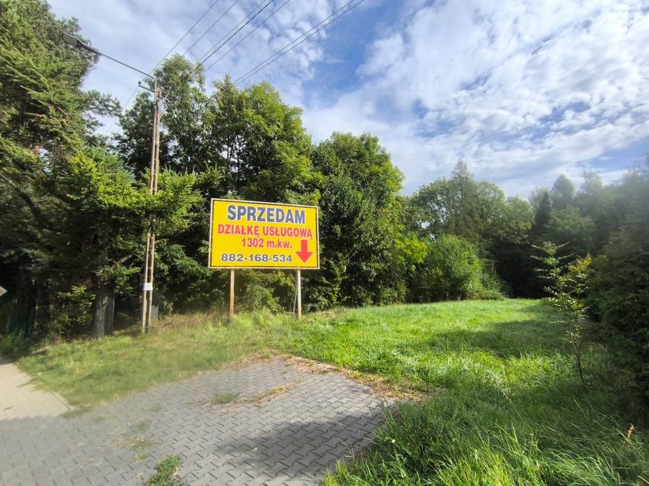 Działka usługowa 1300 m² przy ul. Katowickiej – obok Dino
