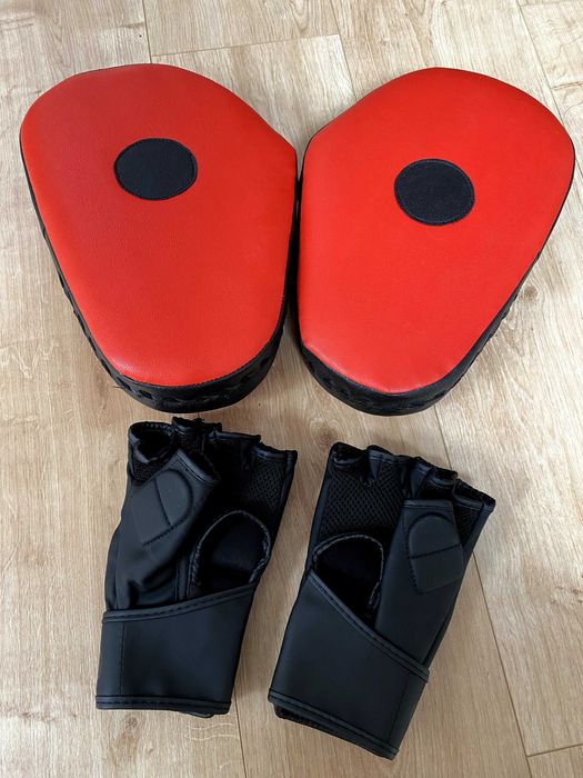 Plastrons + Luvas MMA
