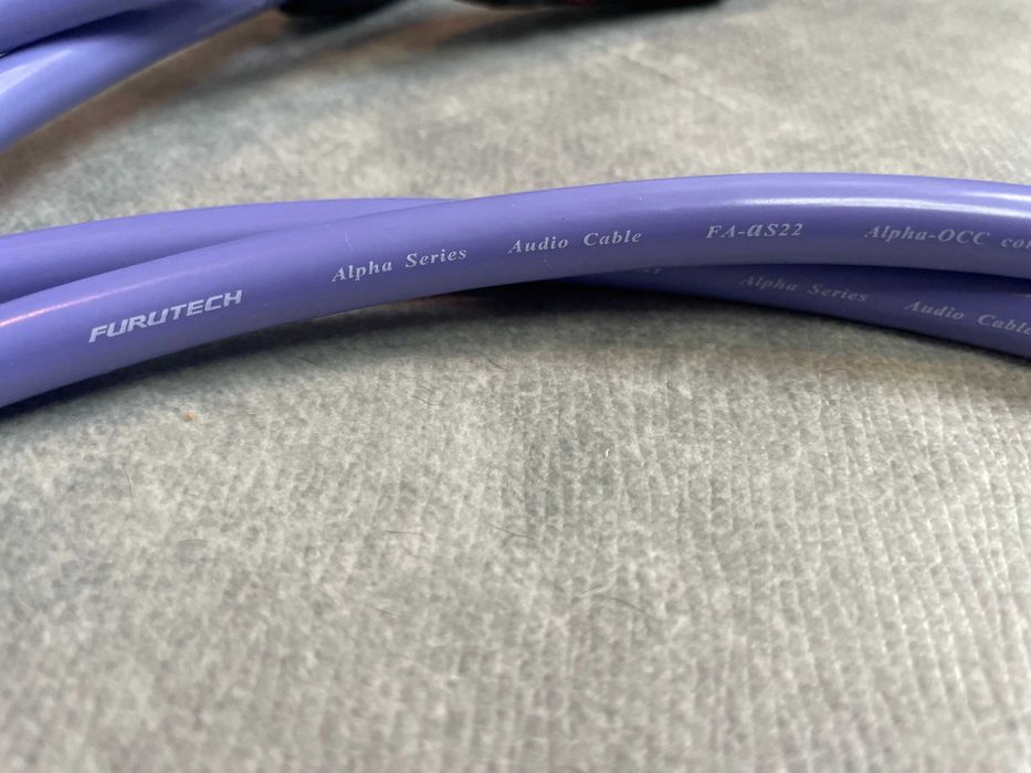 Kabel Furutech XLR zbalansowany kierunkowy