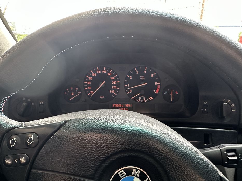 BMW E39. Обмін на BMW можливо Audi.