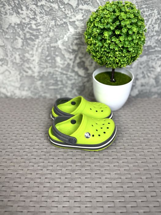 Crocs кроксы сандали C4-5 21-22 размер детские салатовые