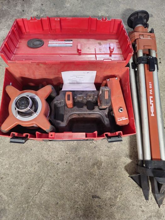 Niwelator laserowy Hilti Pri 2 wraz z akcesoriami