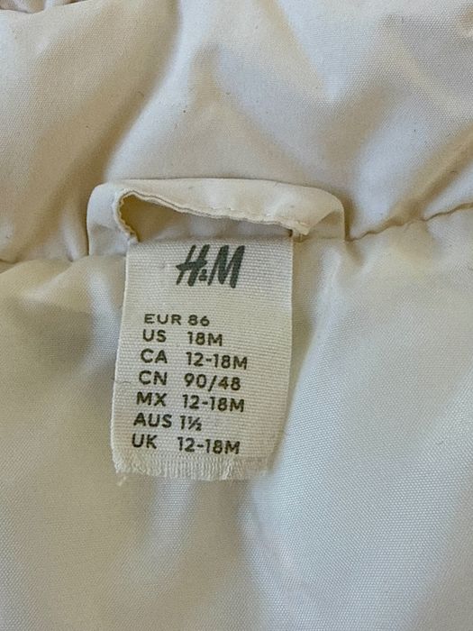 жилет  фірми  H&M  ( 12-18місяців )