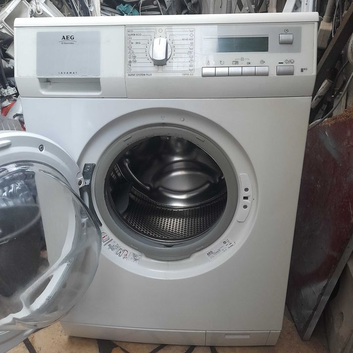 maquina de roupa AEG  quilos 1200 rpm sem problemas