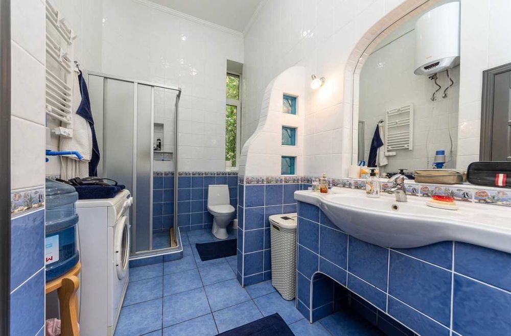 3 к.кв. в центрі Бул.Шевченка 9/28. Світло не вимикають .Без %