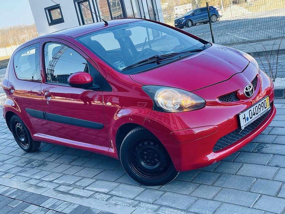 Toyota aygo продам