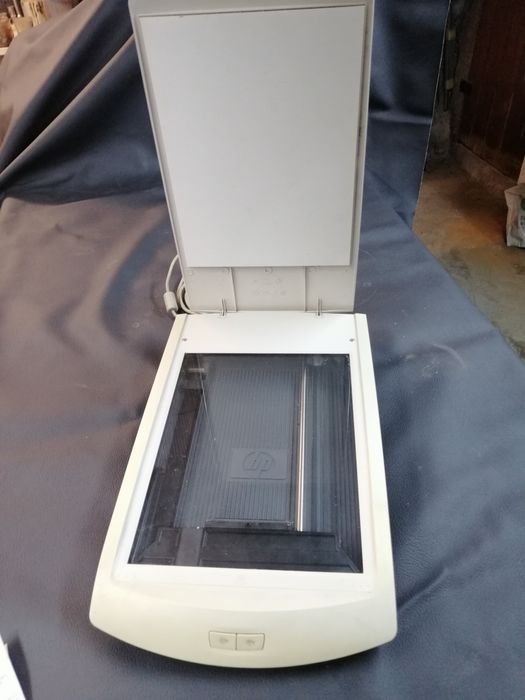 Selling printer, scanner, and monitor in good condition64584399550467124