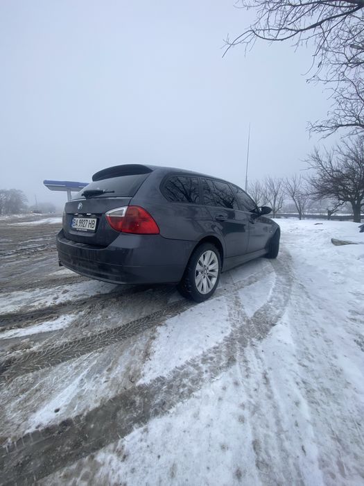 Бмв е91 в гарному стані