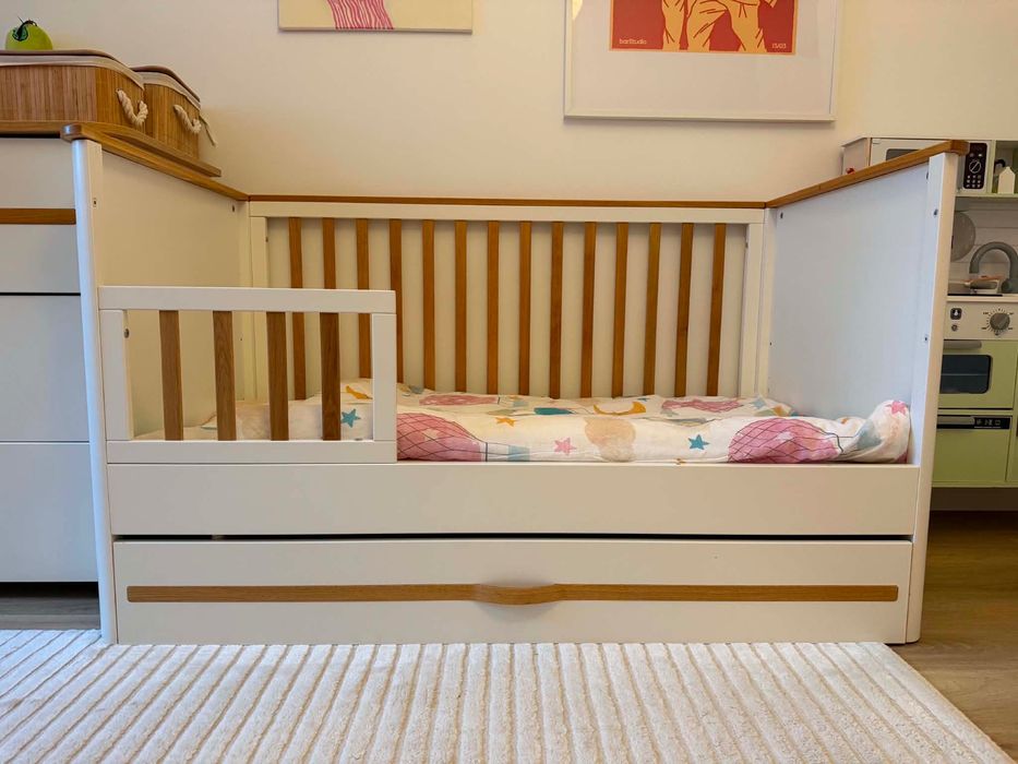IKEA MYLLRA łóżeczko 60x120 – 3 wysokości, szuflada + barierka