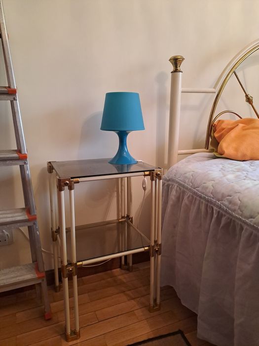 Conjunto cama + mesinhas cabeceira + candeiros