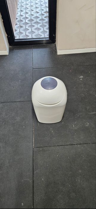 Caixote de fraldas (lixo)