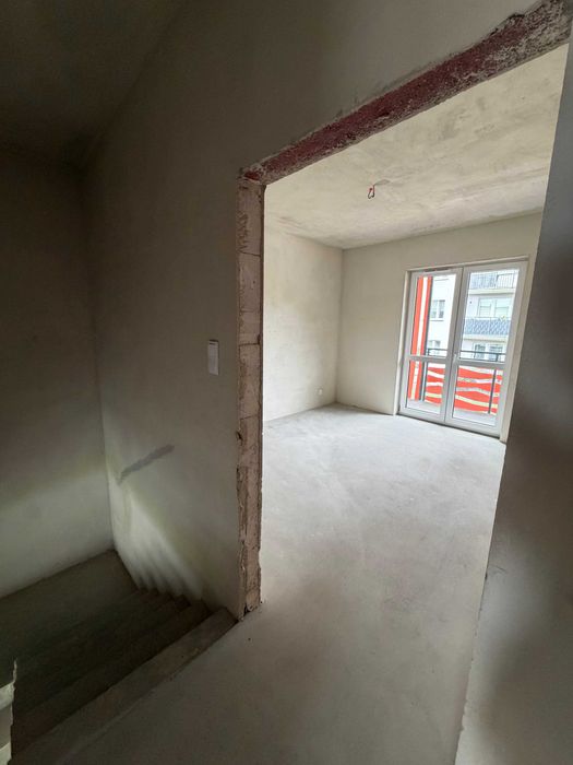 Segment na sprzedaż - 140 m2
