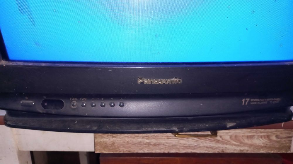 Телевизор Panasonic TC-215 ORS кинескопный 90-х годов