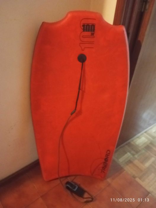 25 Vendo prancha tribord boa muito barata