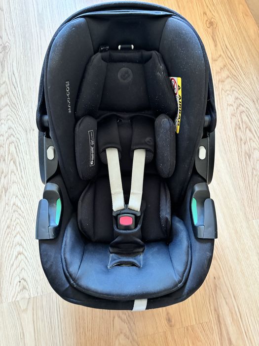 Maxi-Cosi Pebble 360 Preto + Isofix