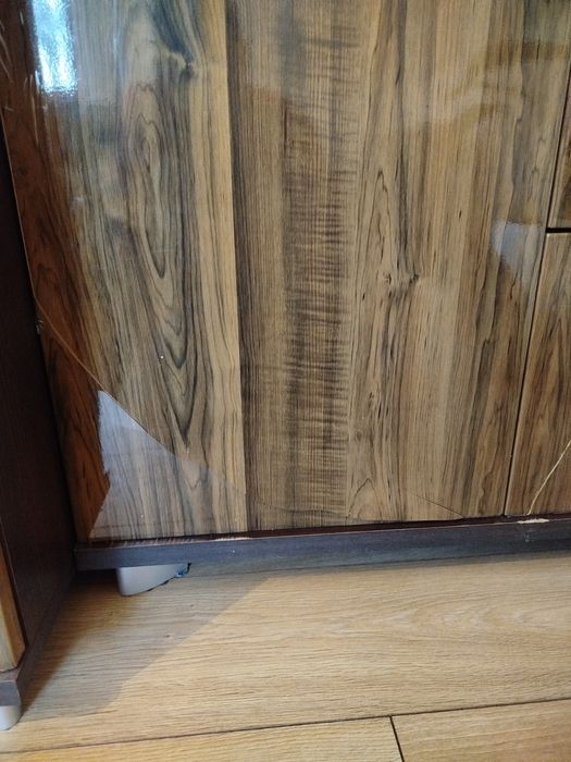 Mała komoda wysokość 1,32m głębokość 0,42m szerokość 0,90