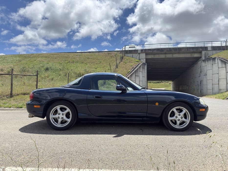 Mazda MX-5 NB 1.6 de 1998 com Hardtop