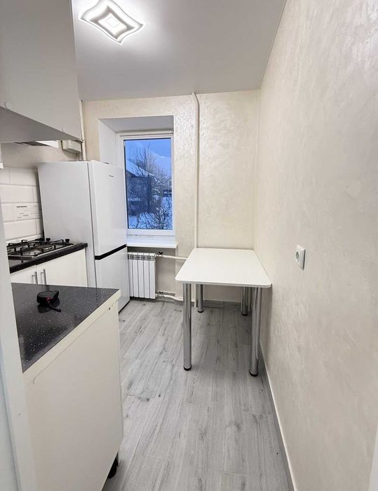 1-к. квартира по вул. Іванни Блажкевич з євроремонтом.