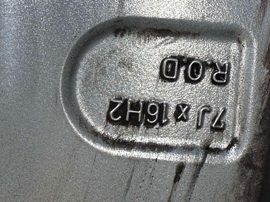 Шини з Дисками Volkswagen R16 5x120 7Jx16H2 ET18