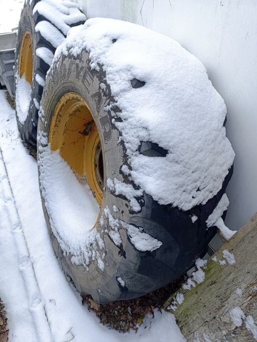 Koła do ładowarki teleskopowej
