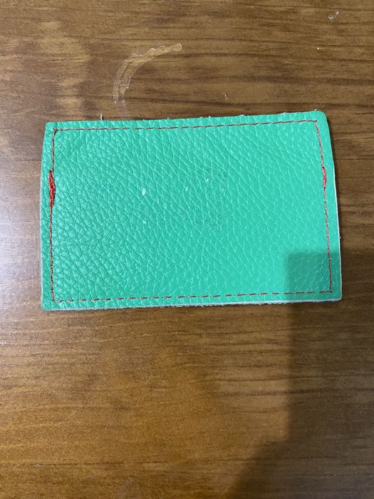 Carteira para cartão de crédito ou similar em pele genuína