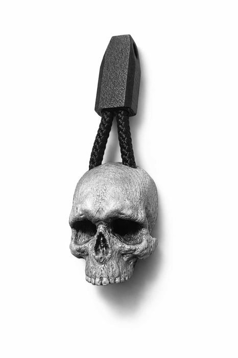 На подарок Брелок Череп 3д