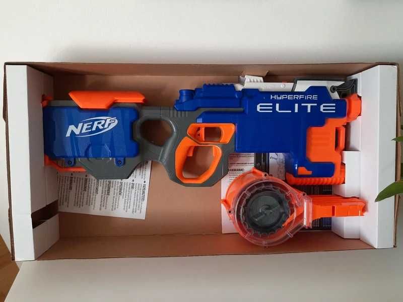 NERF N-Strike Elite HyperFire B5573 + gratisy