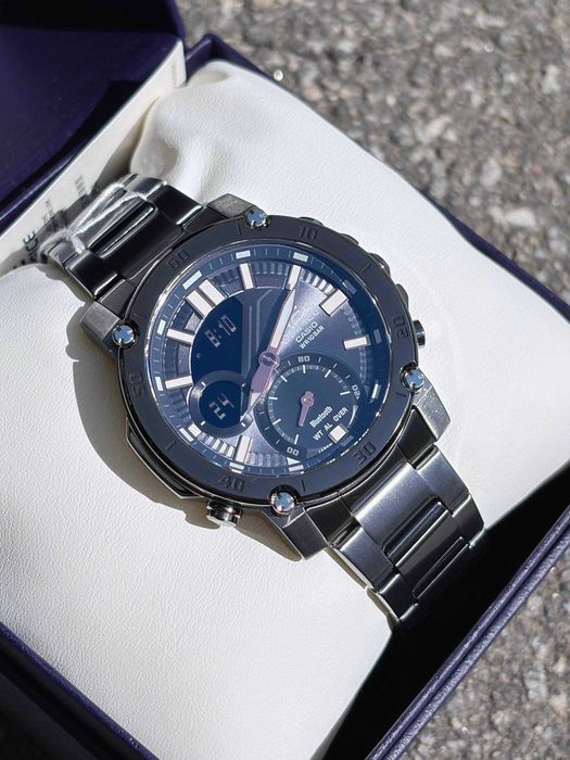 Чоловічий годинник CASIO EDIFICE ECB-20YDC-1A (Bluetooth Smartphone Link).
