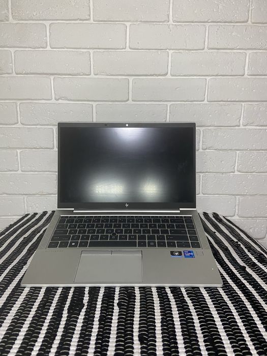 Ноутбук HP Elitebook i7-1185G7 / 16Gb / 256Gb / Win 11