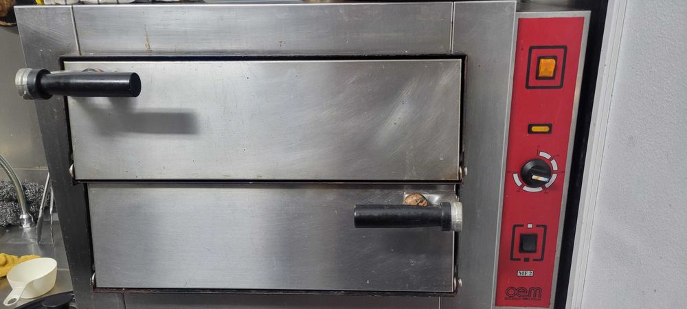 Pizza Oven commercial Italian