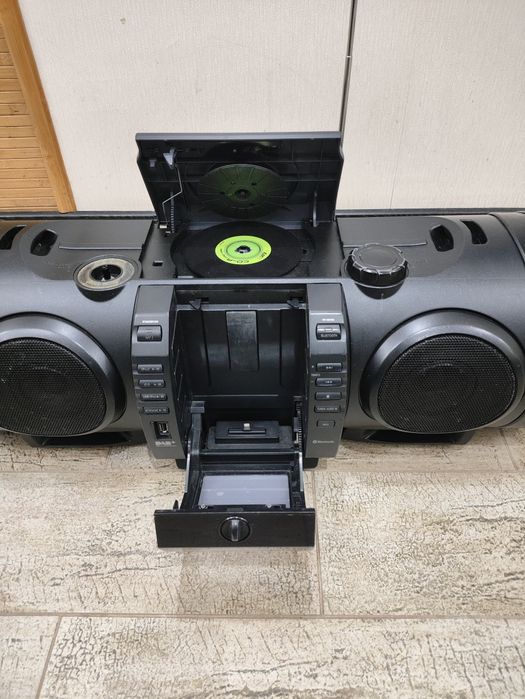 JVC RV-NB100B BoomBlaster Bluetooth/CiD/USB/AUX