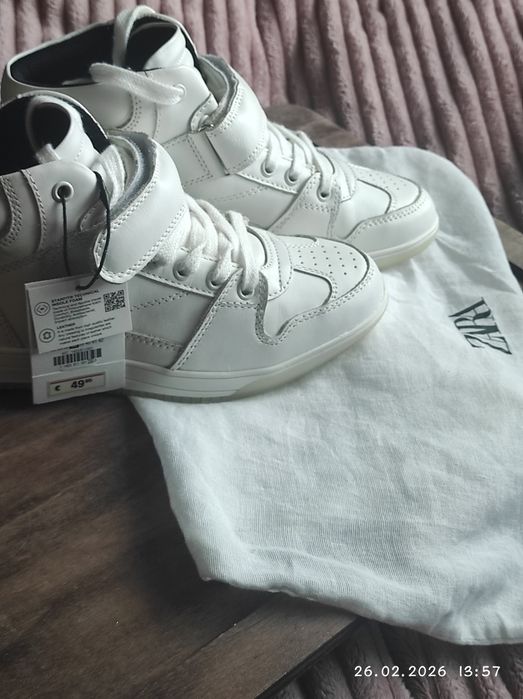 Нові шкіряні кеди ZARA