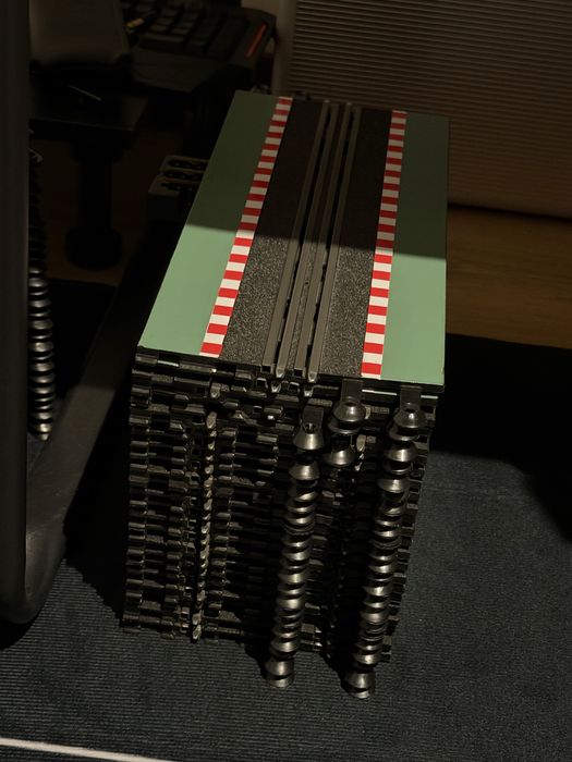 Pista Scarlextric 1/32 2 comandos e 2 carros