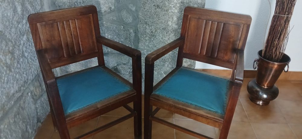 Cadeiras de madeira vintage