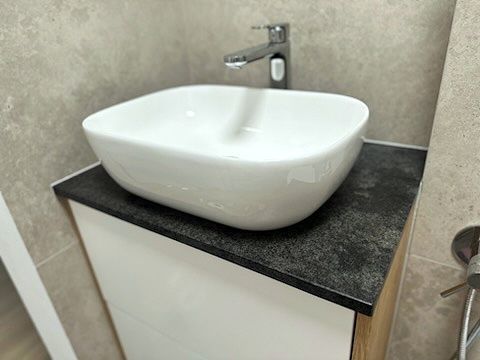 Blaty, numery na dom, drobiazgi itp.