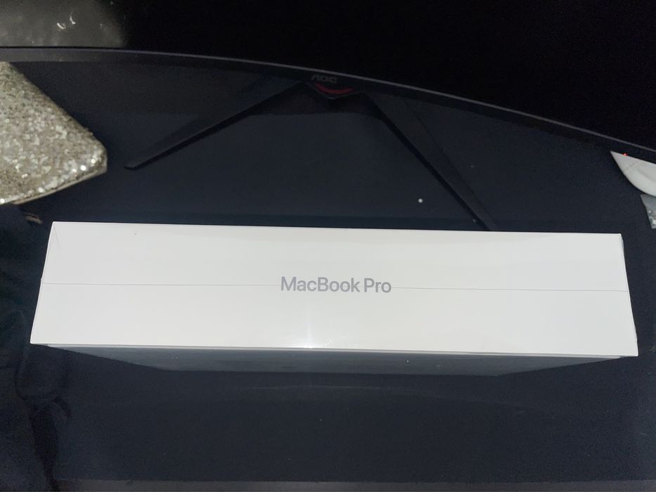 Apple MacBook Pro 2022 with Touch Bar – Sealed64586224256258121