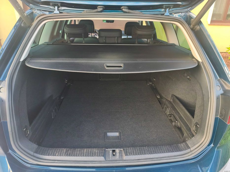 Volkswagen Passat 2.0 TDI  IQ.Light > Digital> ACC>Masaż