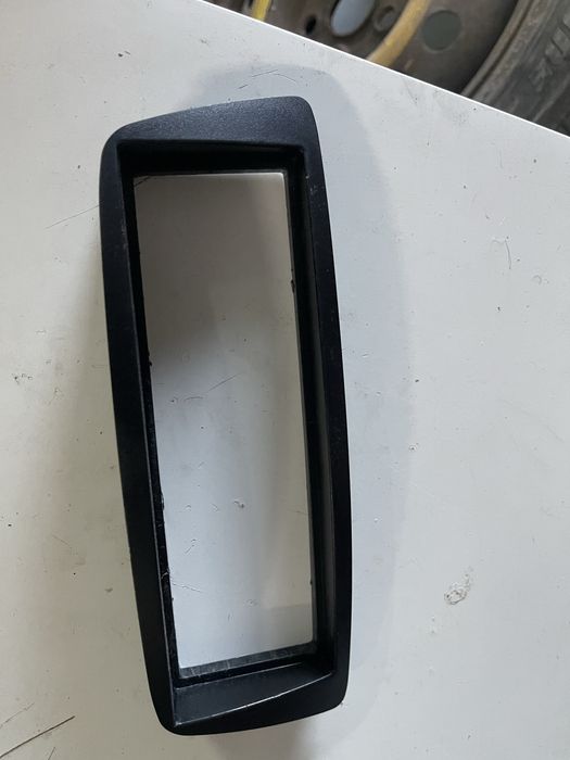 Moldura para radio peugeot 107 / C1 / Aygo
