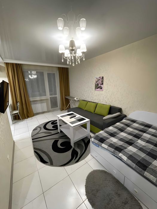 Продается 1-комнатная квартира в районе центральной площади.