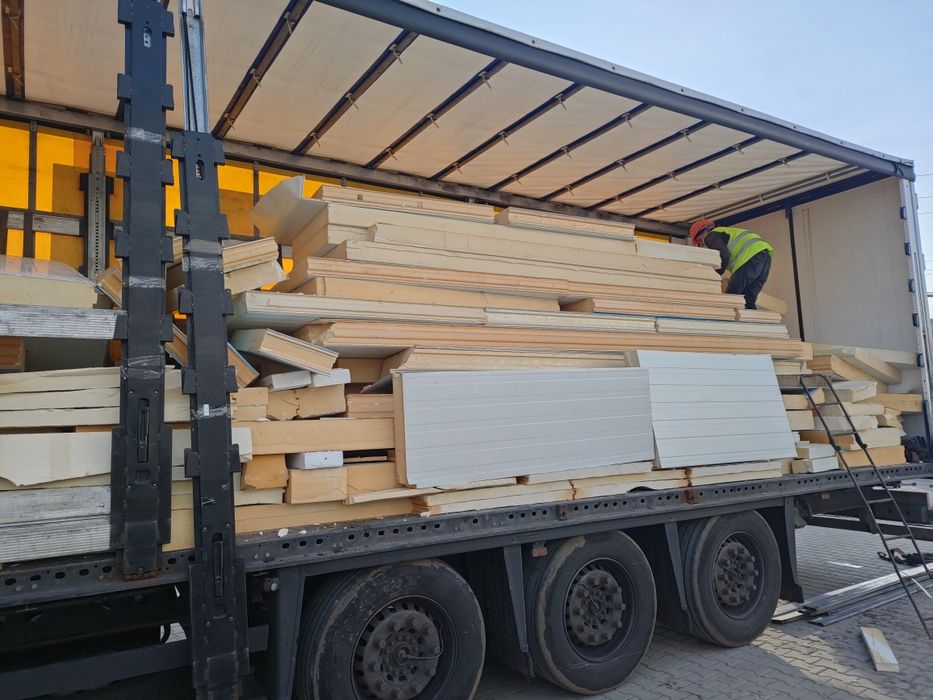 Płyty PIR pianką na docieplenia 180m2