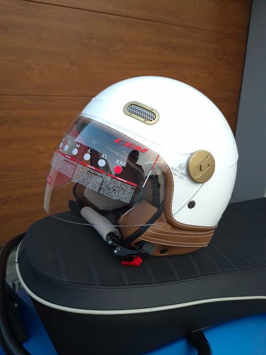 Kask JET CGM Italia PIX IT na skuter Vespa,Piaggio,Honda,Kymco,Yamaha