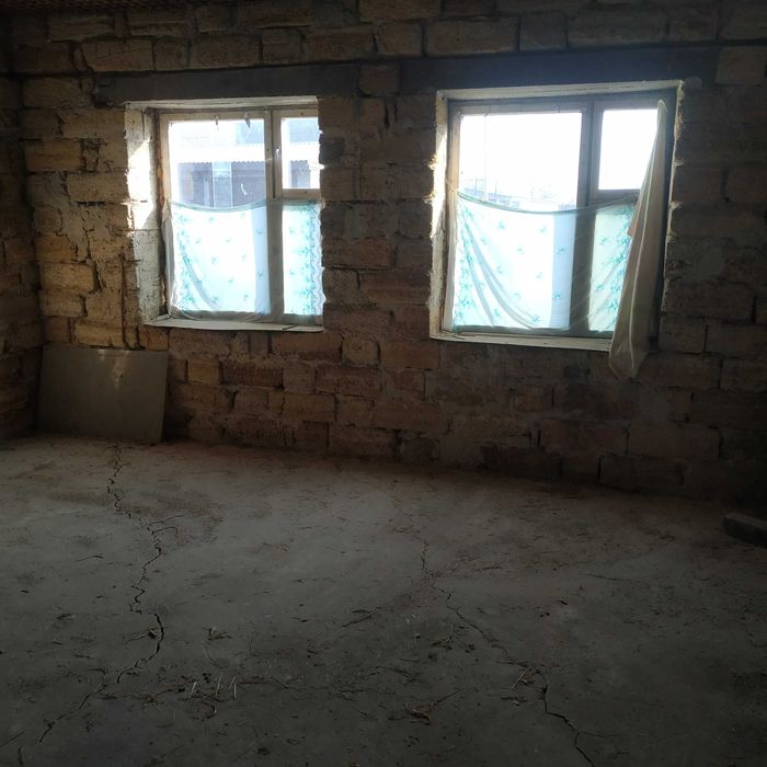 Велика Балка, цетр, коробка з літньою кухнею та погрібом на 21 сотках