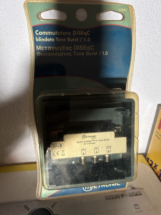 Comutador de parabolicas