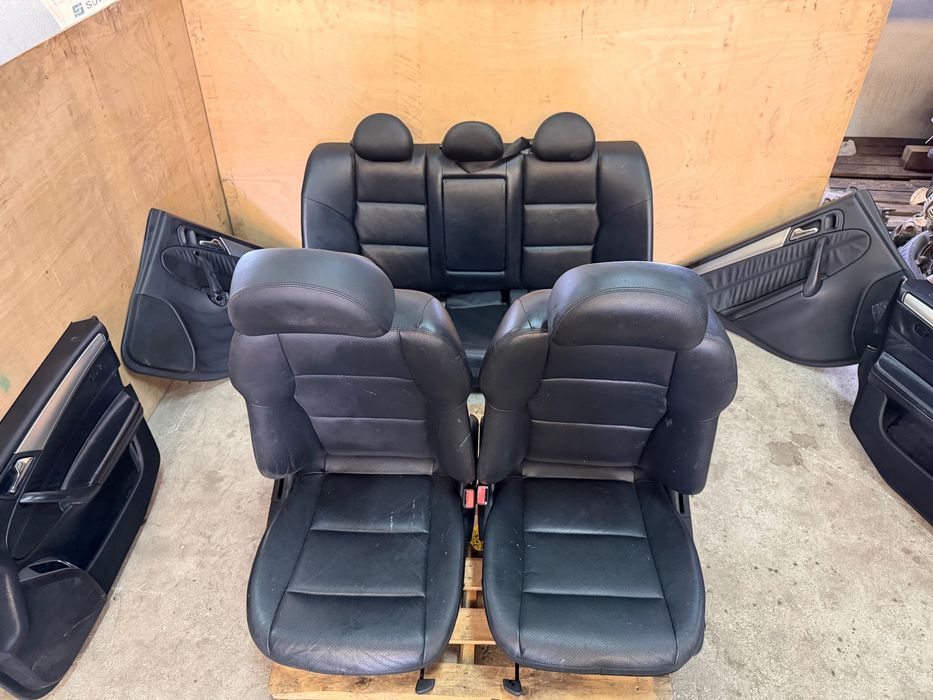 Conjunto de Bancos em pele Mercedes W203 C200 C220 Sedan