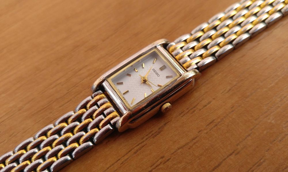 Женские классические часы SEIKO (Япония)