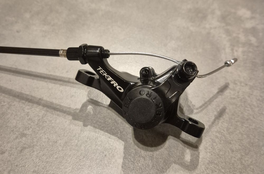 Hamulec mechaniczny przedni tektro