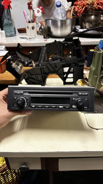 DIN 1 + rádio Audi A4 B6