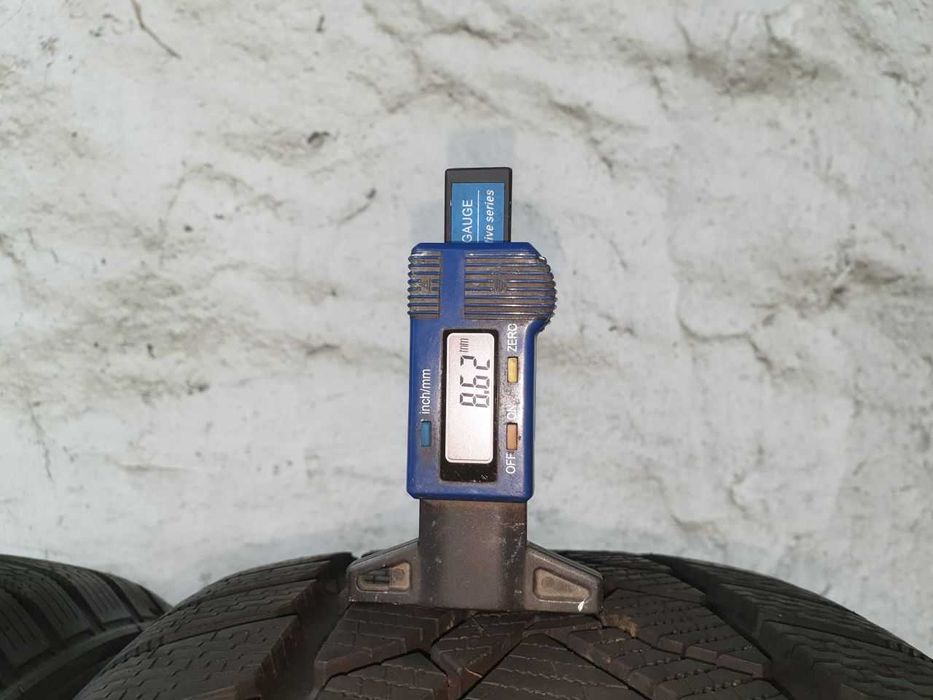 Cztery Opony zimowe 225/50R18 8,5mm Uniroyal WinterExpert 2022r