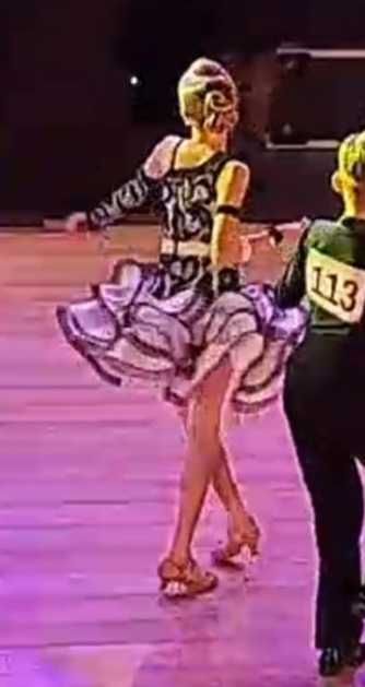 Sukienka niezdobiona do LA na ok 140cm/XXS