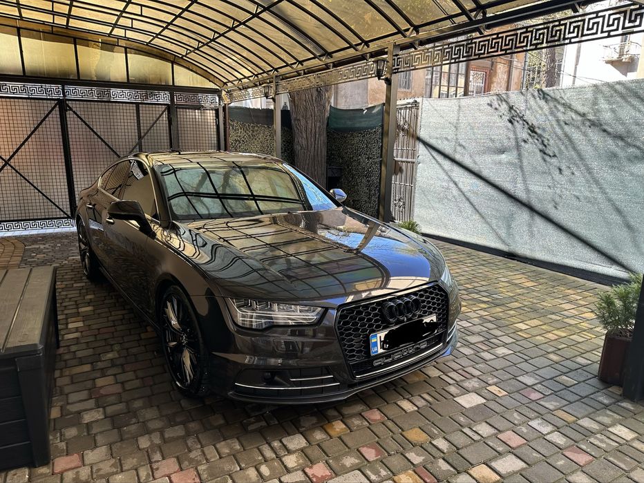 Продам свой автомобиль: Audi-S7 Quattro
